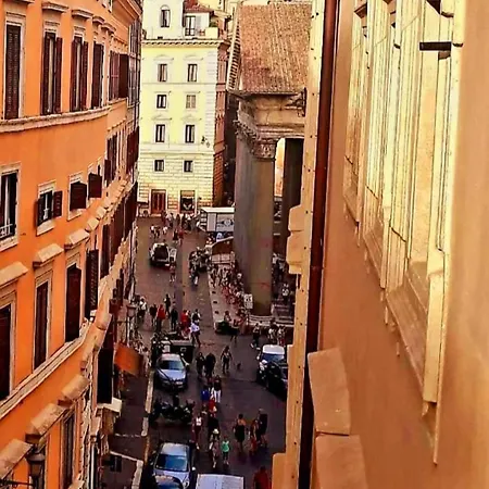 Benedict Pantheon Lägenhet Rom