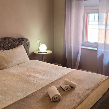 Apartment Benedict Pantheon Rome
